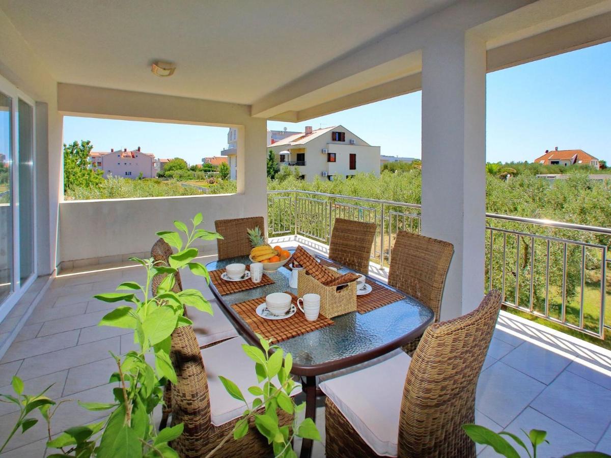 Sun-Kissed Apartment In Bibinje With Garden Cameră foto